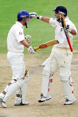 Andrew Strauss celebrates with Graham Thorpe 