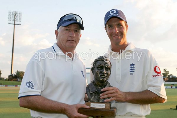 Duncan Fletcher and Michael Vaughan