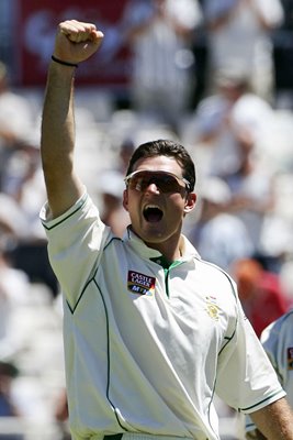 Graeme Smith celebrates