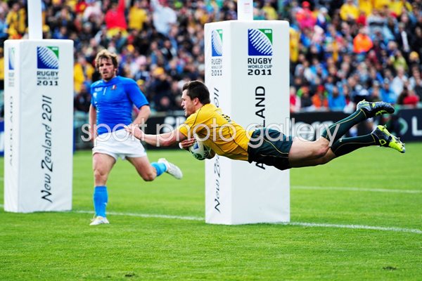 Adam Ashley-Cooper Australia v Italy