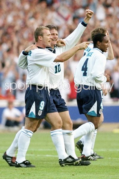 Teddy Sheringham and Alan Shearer 