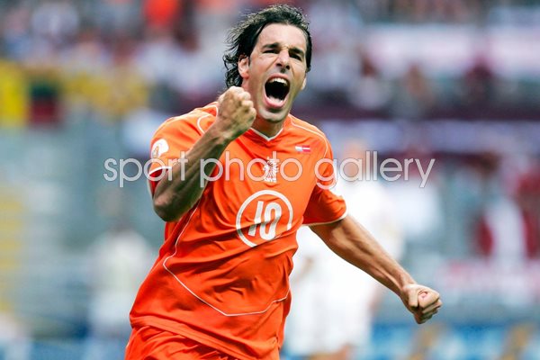 Ruud Van Nistelrooy celebrates 
