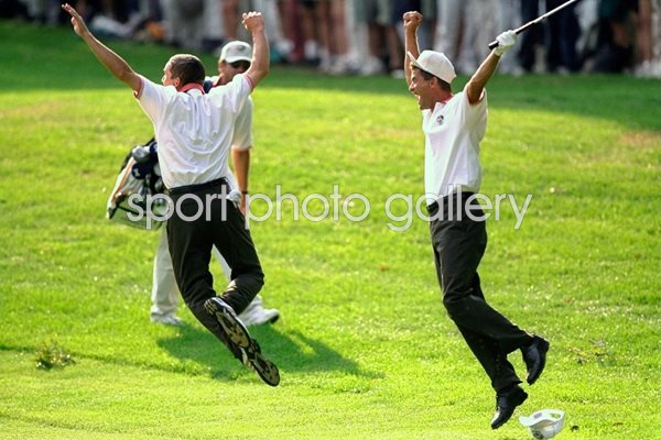 Sergio Garcia and Jesper Parnevik of Europe