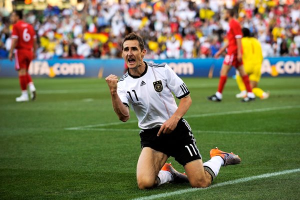 Miroslav Klose v England 2010 World Cup