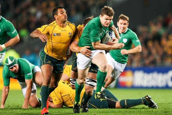 Brian O'Driscoll breaks v Australia RWC 2011