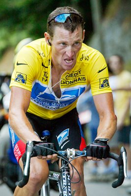 Lance Armstrong climbs to Luz-Ardiden