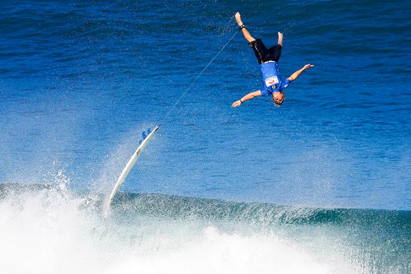 Mark Healey wipes out