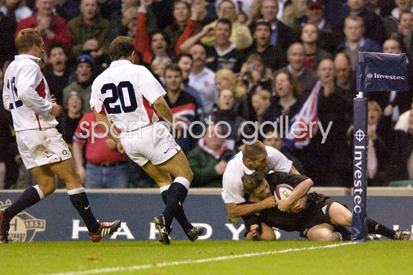 Ben Blair tackled on the line by Ben Cohen 