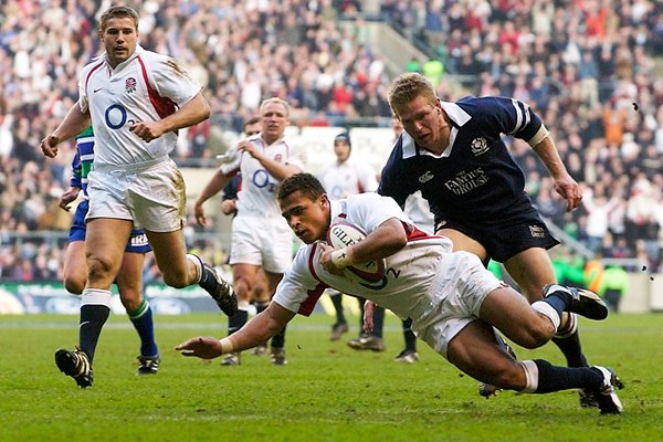 Jason Robinson scores a try
