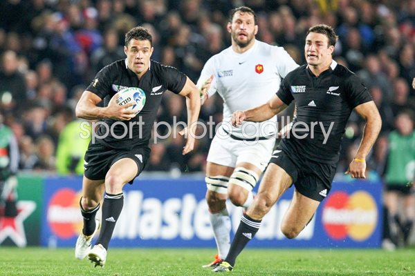 Dan Carter New Zealand v France 2011