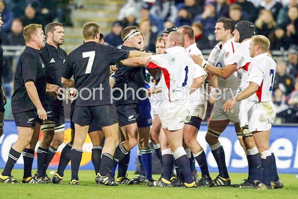 England forwards clash with the All Blacks