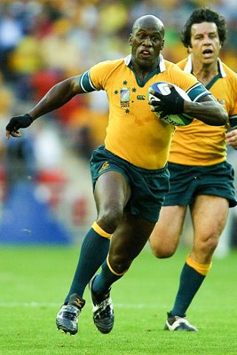 Wendell Sailor of the Wallabies in action