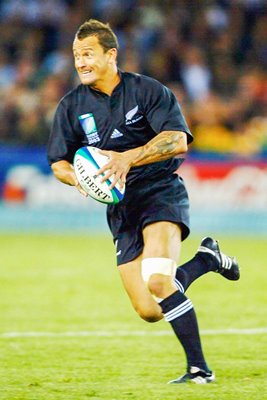 Carlos Spencer of New Zealand