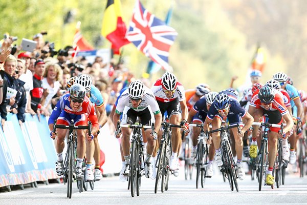 Mark Cavendish wins World Road Title 2011