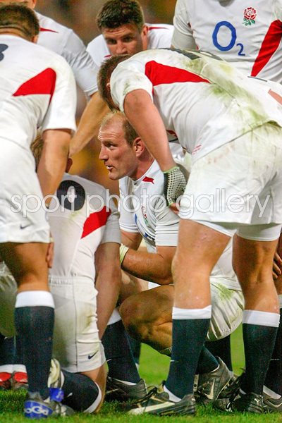Lawrence Dallaglio motivates