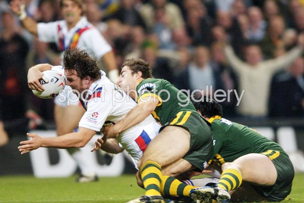 Martin Gleeson of Great Britian scores