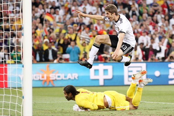 Thomas Mueller scores 4th Germany Goal