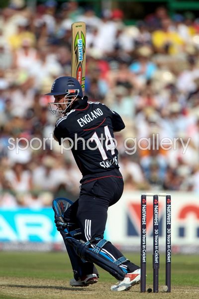 Andrew Strauss v Australia - 3rd ODI Old Trafford 2010