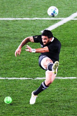 Piri Weepu New Zealand v Argentina 1/4 Final