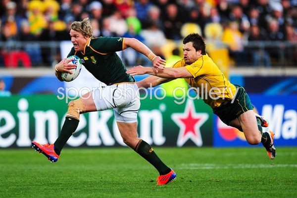 Adam Ashley-Cooper tackles Jean de Villiers World Cup 2011