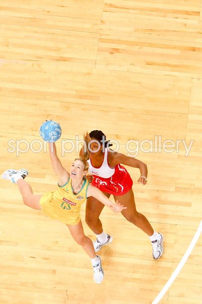 Ama Agbeze v Caitlin Bassett Netball 2011