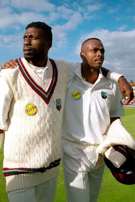 Courtney Walsh and Curtley Ambrose Farewell
