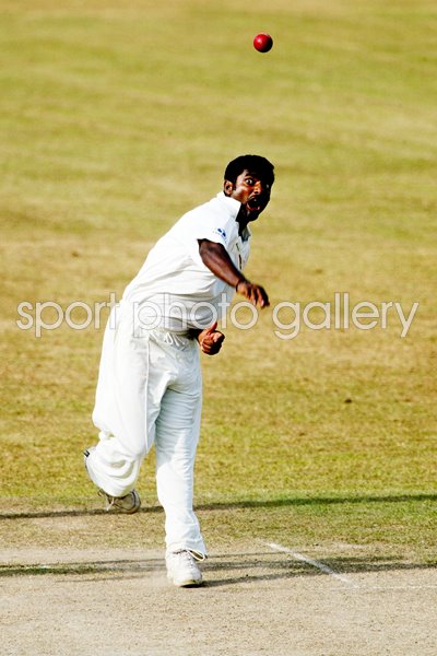 Muttiah Muralitharan of Sri Lanka bowls 