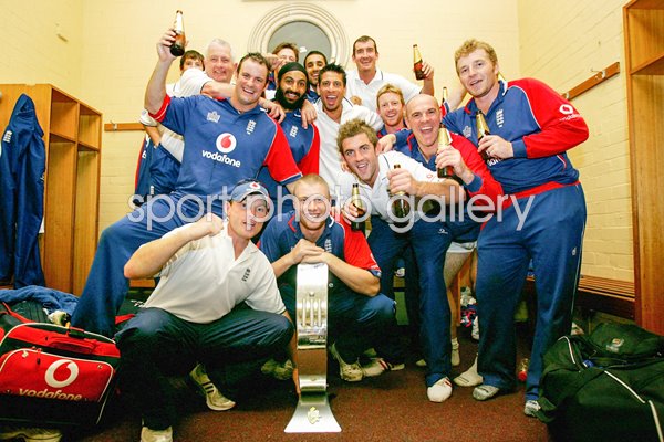 England team celebrate 