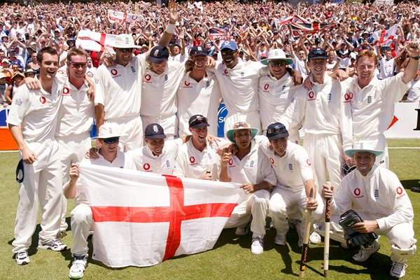 England team celebrate Sydney win