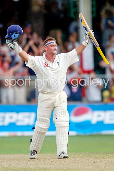 Graham Thorpe celebrates 