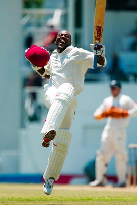 Brian Lara breaks World Record