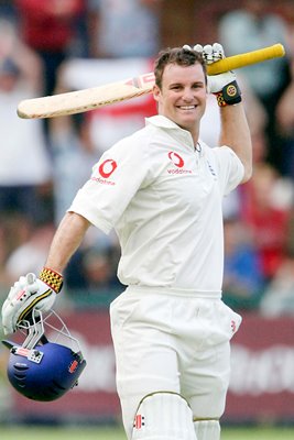 Andrew Strauss celebrates century