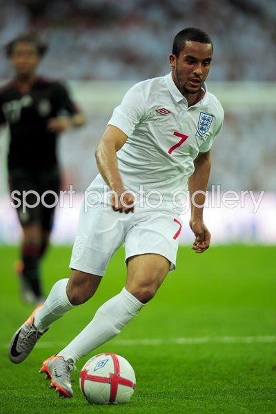 Theo Walcott England v Mexico 2010