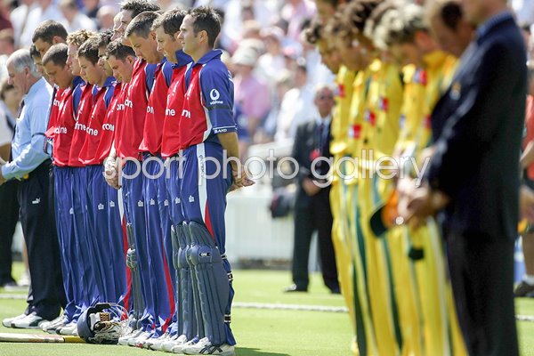 England and Australia teams line up 