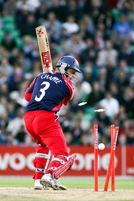 Glen Chapple of Lancashire is bowled 