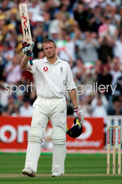 Andrew Flintoff acknowledges crowd