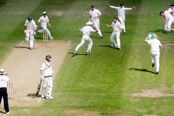 England celebrate Greatest Test win