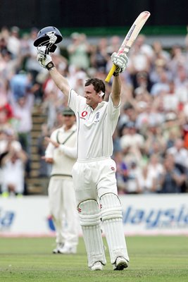 Andrew Strauss celebrates