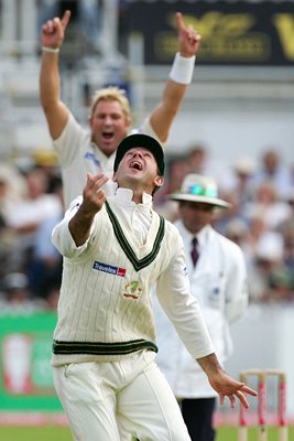 Ricky Ponting and Shane Warne celebrate 