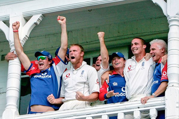 England celebrate Trent Bridge win