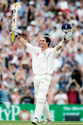 Kevin Pietersen celebrates Ashes saving century