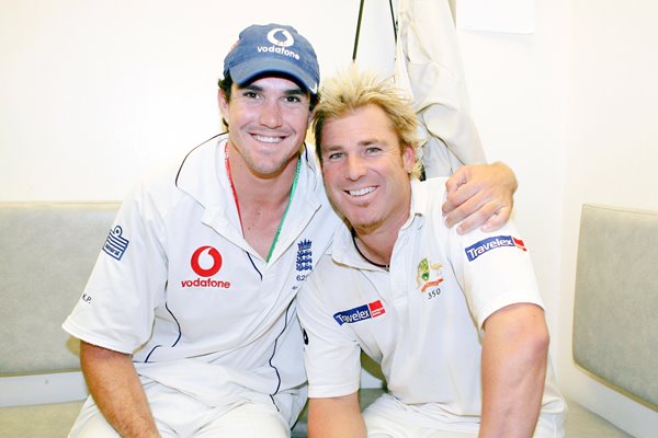 Shane Warne and Kevin Pietersen Oval Ashes 2005