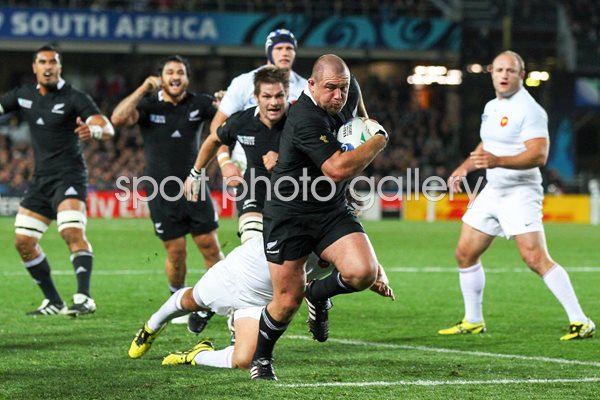 Tony Woodcock scores only try