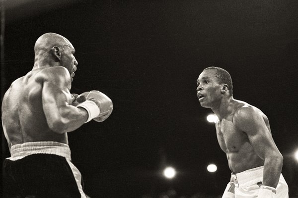 Marvin Hagler v Sugar Ray Leonard Las Vegas 1987