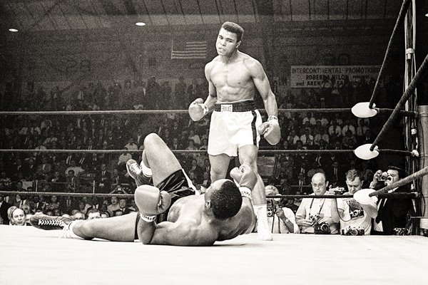  Cassius Clay knocks out Sonny Liston Lewiston 1965