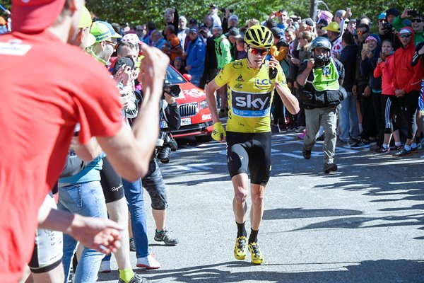  Chris Froome runs up Mont Ventoux 2016