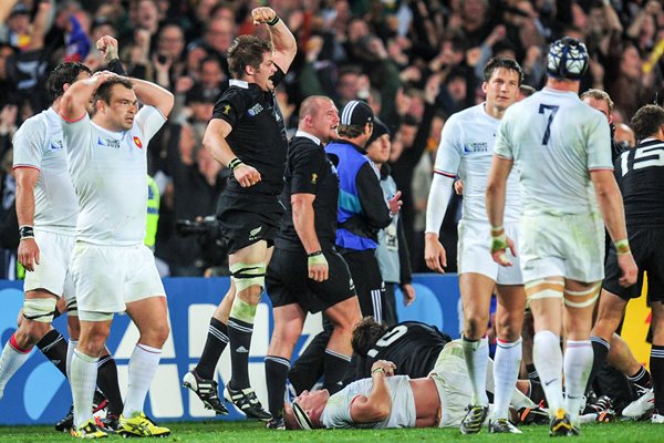 Richie McCaw celebrates Victory Moment