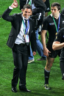 Dan Carter celebrates World Cup win