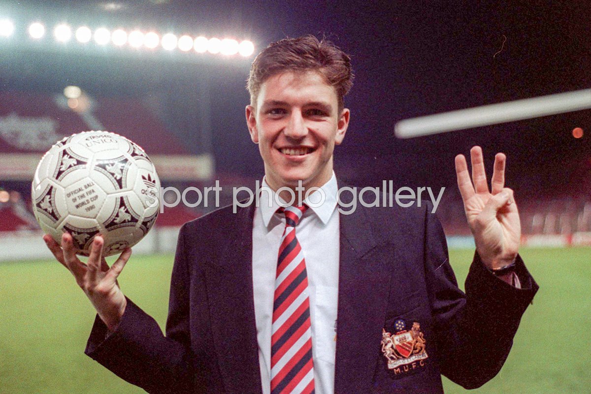 British Clubs pre 1992 Photo | Football Posters | Lee Sharpe