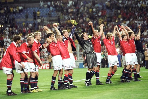 Norway celebrate 1998